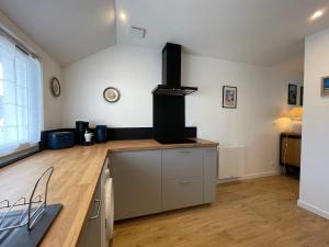 Beautiful 2-Bedroom Duplex in Downtown Auray