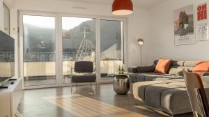 Vivamosel Appartement mit Mosel & Burgblick 2 - Balkon - Parken - Aufzug - Fahrradraum