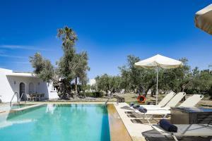 Modernist Pool Villa - Grambella Olive Estate