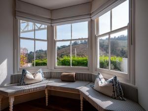 Stunning Dartmouth Views Stylish Coastal Home