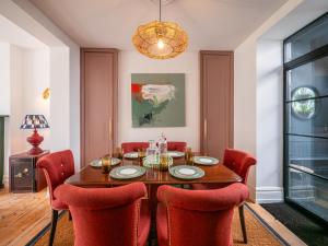 Stunning Dartmouth Views Stylish Coastal Home