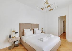 3BR GEORGES V Champs Elysee