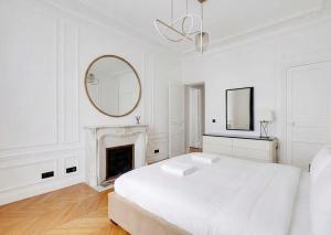 3BR GEORGES V Champs Elysee
