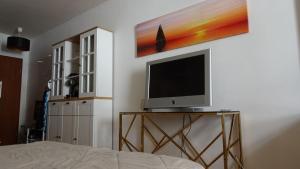 Sun, Sea, Sand studio