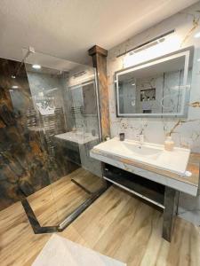 ANATOLI Waterfalls Retreat