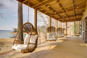 Dock, Deck and Views Cherokee Lake Retreat!
