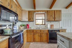 Dock, Deck and Views Cherokee Lake Retreat!