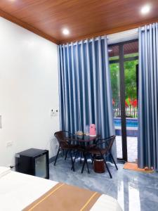 Bamboo Riverside Homestay