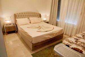 Long lsland Resort - B25- Family only