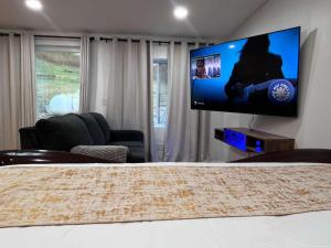 CampRV Lookout Studio Apartment Peaceful Scenic Escape