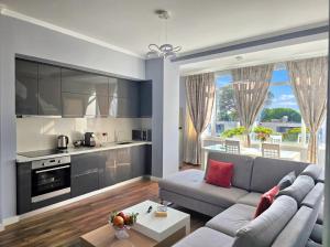 Lura 2 Suite 215