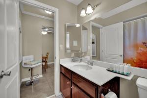 Villa Juan BR Private Entry Pool Spa BBQ Free Parking