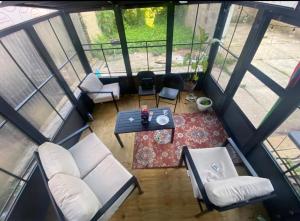 Vibrant hometo yourself