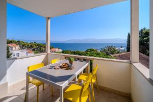 Apartments Zava with breathtaking sea view