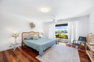 Lagoon View - Luxury Villa with Resort Facilities