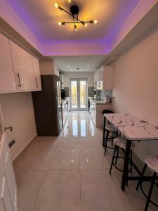 Beautiful Cozy Central Family Guest Home