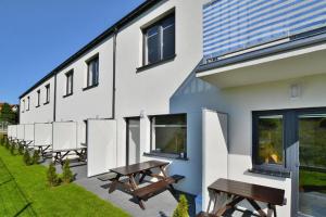 Comfortable holiday homes with a summer pool