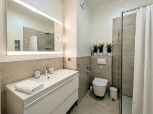 Royal Suite, 50 meters to Beach, 10th Floor, Panoramic View, Parking, Porta Mare Active & Spa