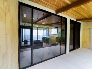 Bosca Monteverde, Luxury in the Cloud Fores