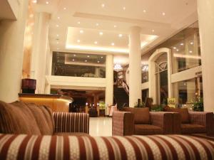 Hotel Supreme Convention Plaza