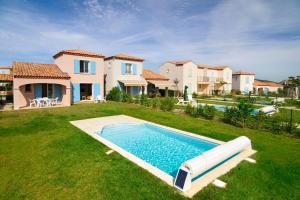 Villages vacances Vacanceole - Port Minervois, Les Hauts du Lac : Villa 3 Chambres avec Piscine Privée (6-8 Personnes)