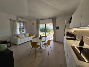 Ambra Beach House img12