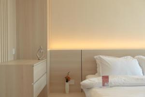 22 Macalisterz by Amour Arc & Glow