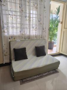 The Salt - 400m to Uthandi Beach, Chennai - 2bedroom Home
