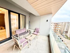Qualis Coresi - Rise Apartments