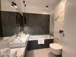 Qualis Coresi - Rise Apartments