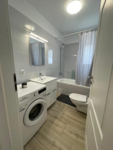 Sarah & Sophia Residence #3