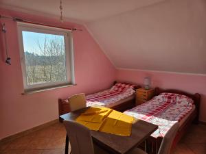 Pokoje Na Wzgórzu - Oaza ciszy blisko spokojnej plaży