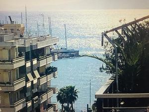 Sea side roof studio in Athens