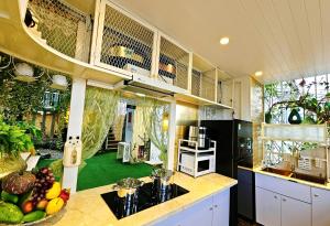 Lâu Đài Nhỏ Đà Lạt - Little Castle DaLat -4 rooms with kitchen and 9 people Royal Grill Mansion 408