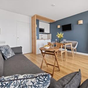 Studio familial, parking, vue mer imprenable