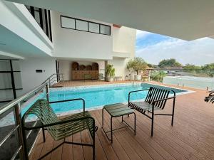 Phanvilay Apartment Service, Vientiane Central