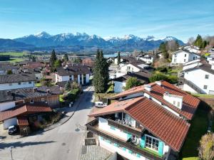 Apartment mit Terrasse & Bergblick I Parkplatz I Seenähe