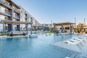 Blueground Del Valle pool nr McKinney Falls ATX-352