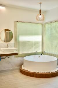 Yugen House - Yutaka