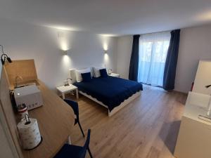 Amaryllis family residence