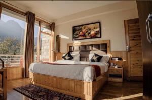 Solang Valley View by Signature Stays