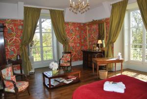 B&B / Chambres d'hotes Chateau La Touanne Loire valley : photos des chambres