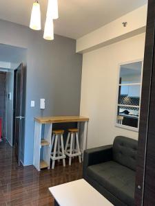 Cozy ans AffordableStaycation Air Residences Makati