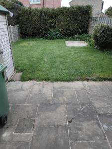 2 bed house in York