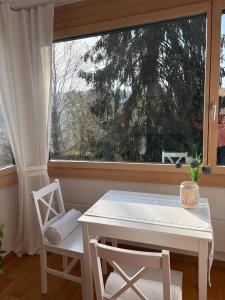 Zürich Hideaway! Neu! B&B an der Goldküste - 2 Einzelzimmer verfügbar