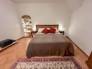Cozy 18th century house