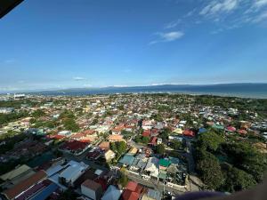 Modern 2BR near SM Ecoland Verdon Parc SelfCheckin