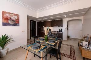 Stylish Apartement in Marrakech Parking and Pool
