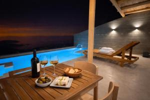 Sea view villa with private swimming pool