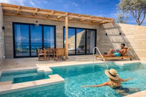Sea view villa with private swimming pool